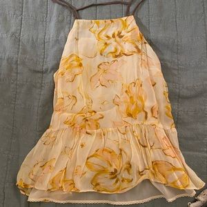Yellow flower design layer with lace tank top